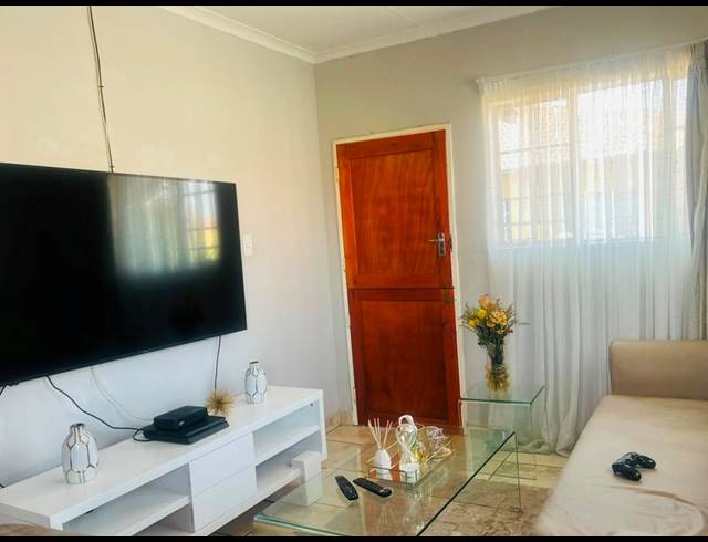 3 BEDROOM HOUSE FOR SALE IN WATERVAL EAST